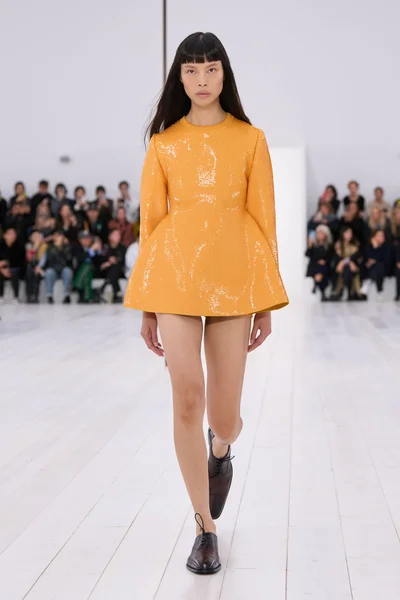 Look 35